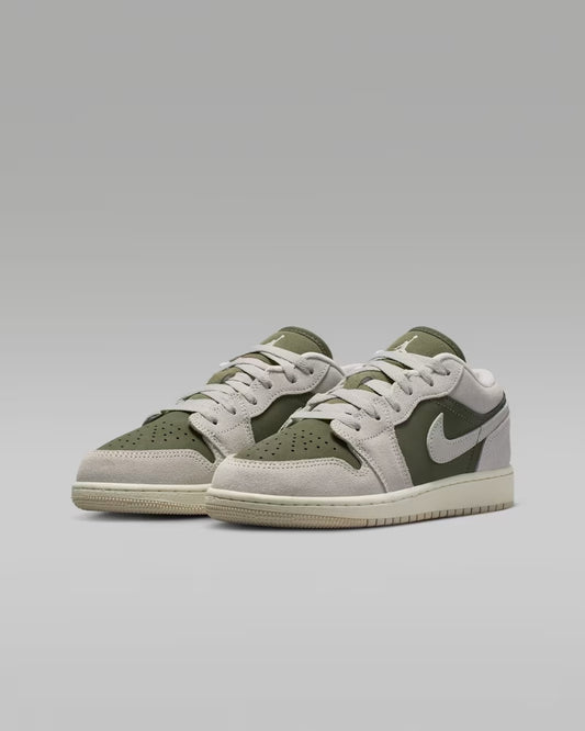 Air Jordan "1 Low SE" GS - Medium Olive / LT Orewood