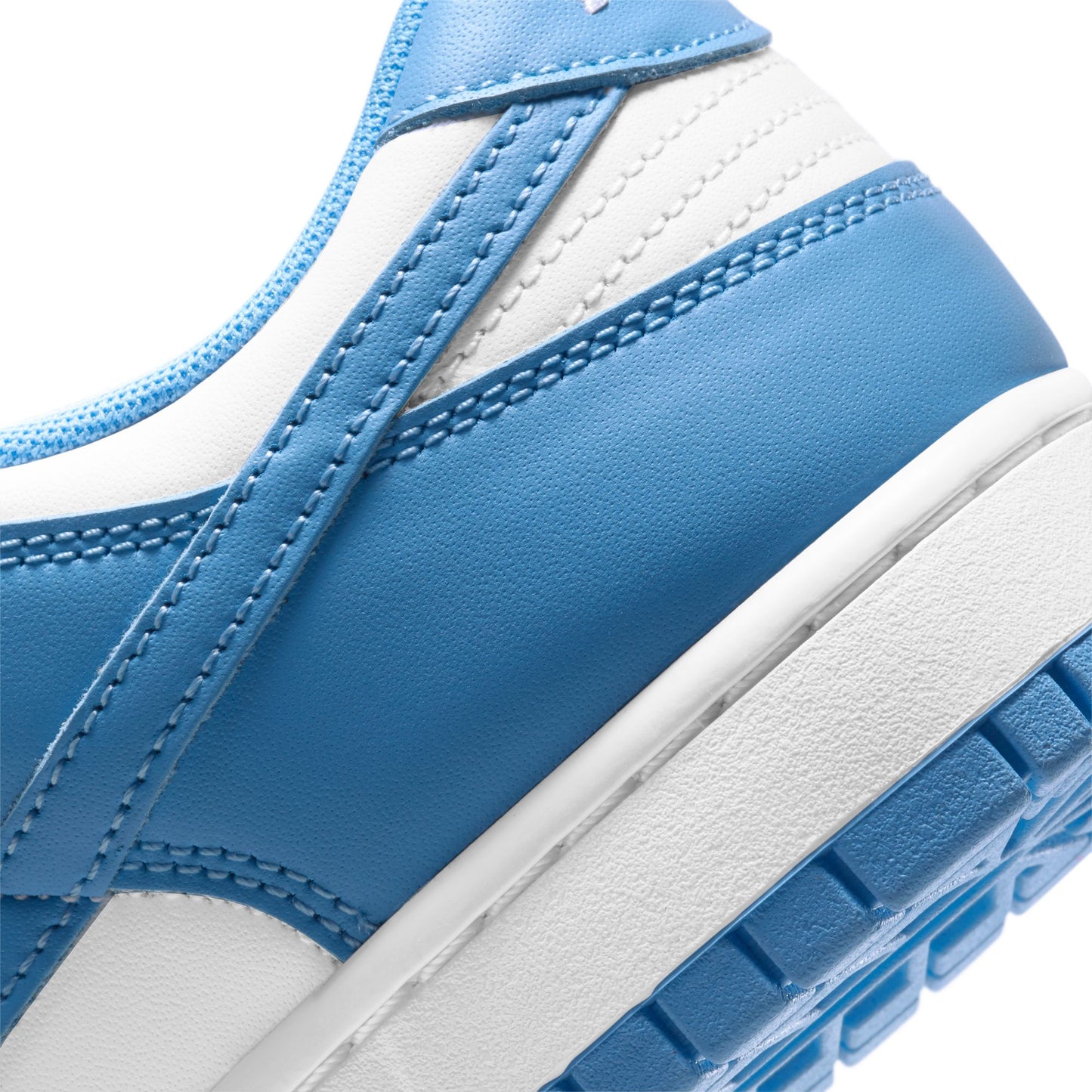 Nike "Dunk Low SP" Mens - White / University Blue