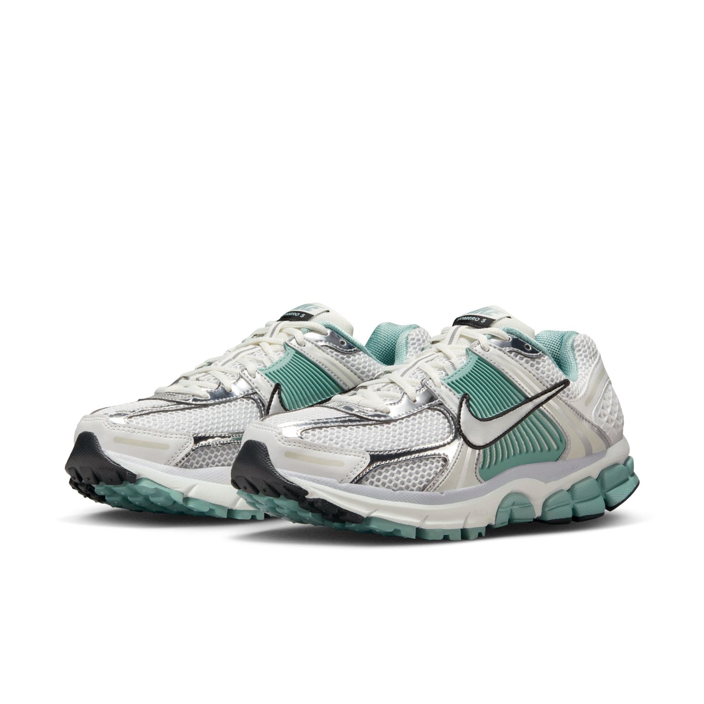 Nike "Zoom Vomero 5" W - Summit White / Metallic Silver
