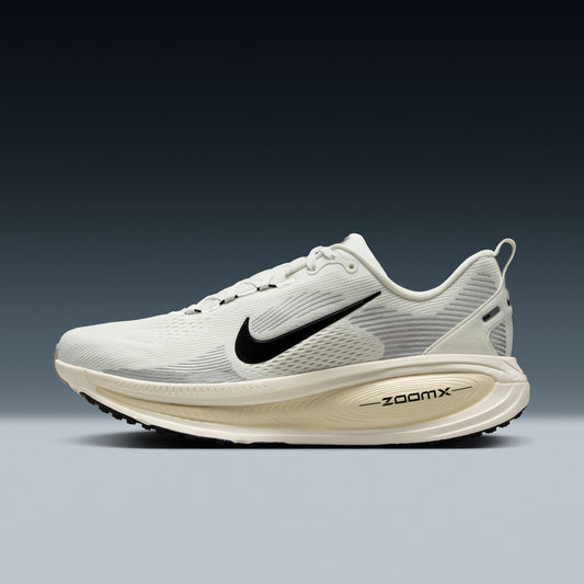 Nike "Vomero 18" M - Summit White / Black