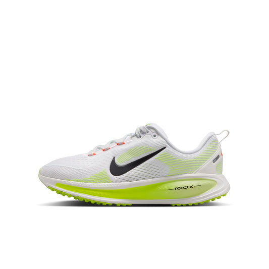 Nike "Vomero 18" Grade School - White / Black / Volt