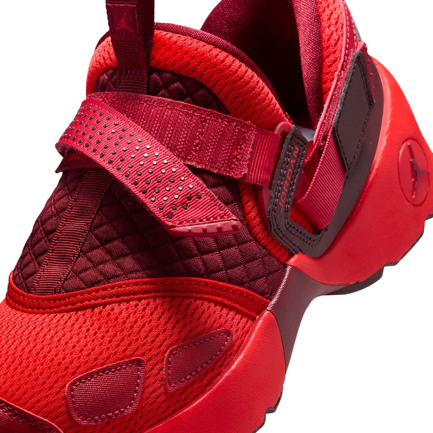Air Jordan "Trunner LX" W - Chile Red / Team Red