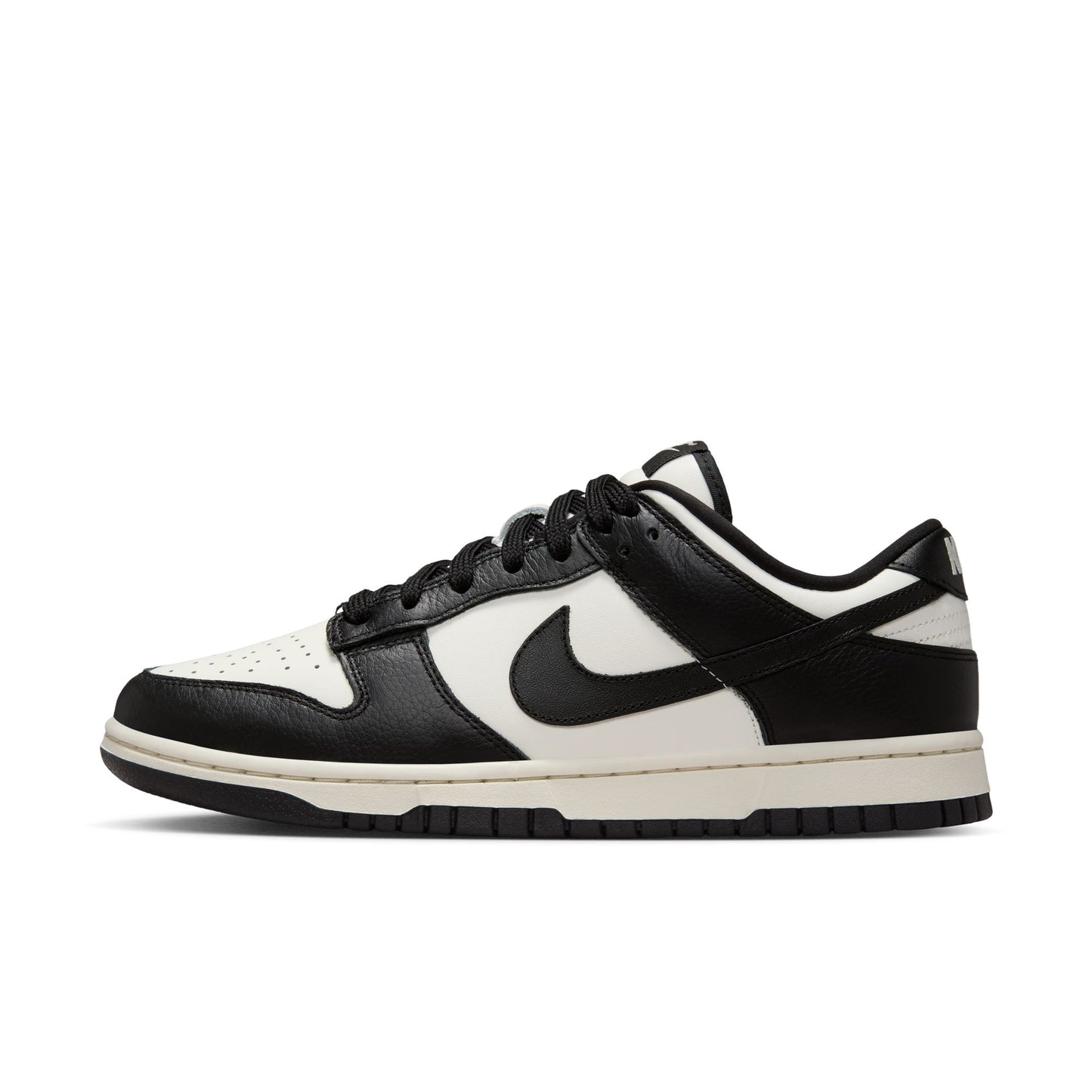 Nike "Dunk Low" W - Sail / Black / Pale Ivory