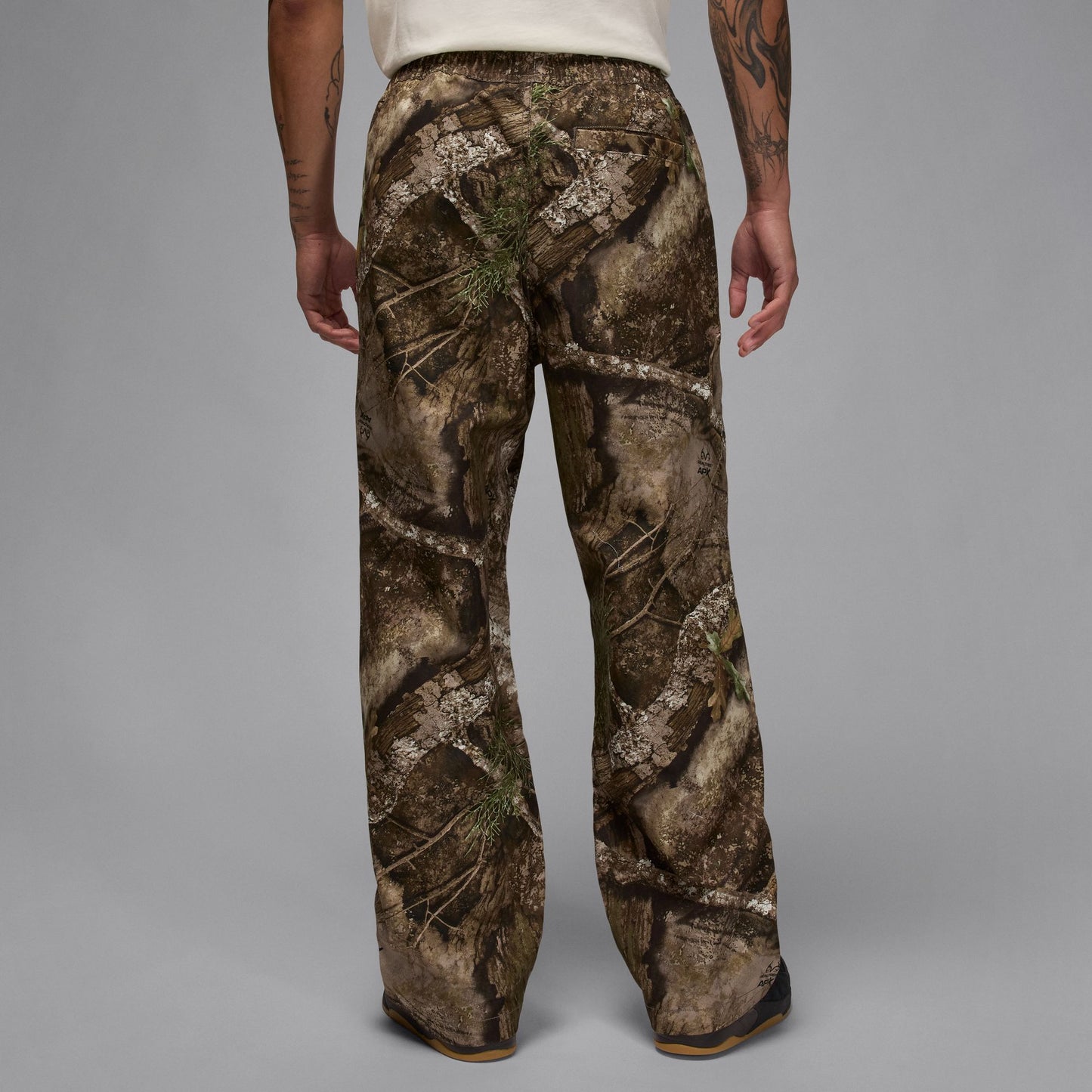Air Jordan "Brooklyn Woven Realtree Pants" M- Medium Olive / Sail