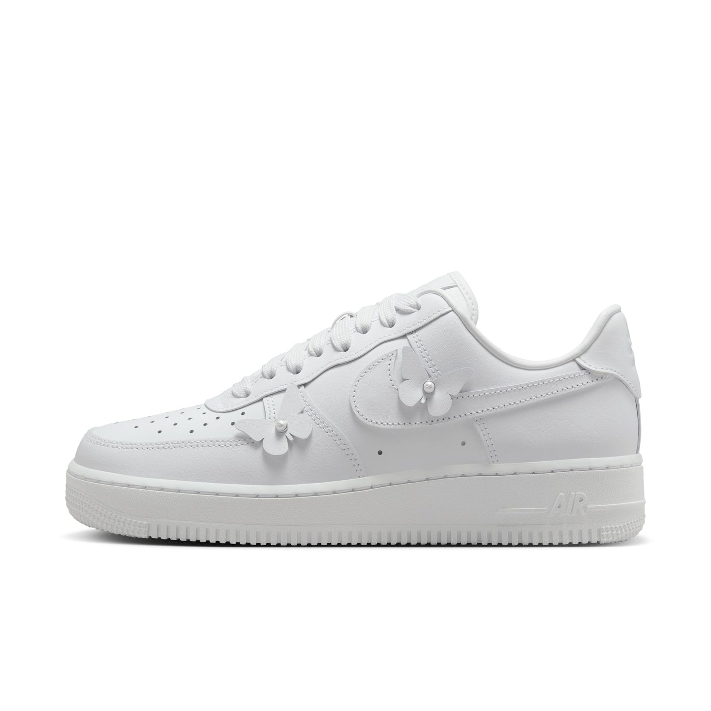Nike "Air Force 1 Low" W - White / White (Butterfly)