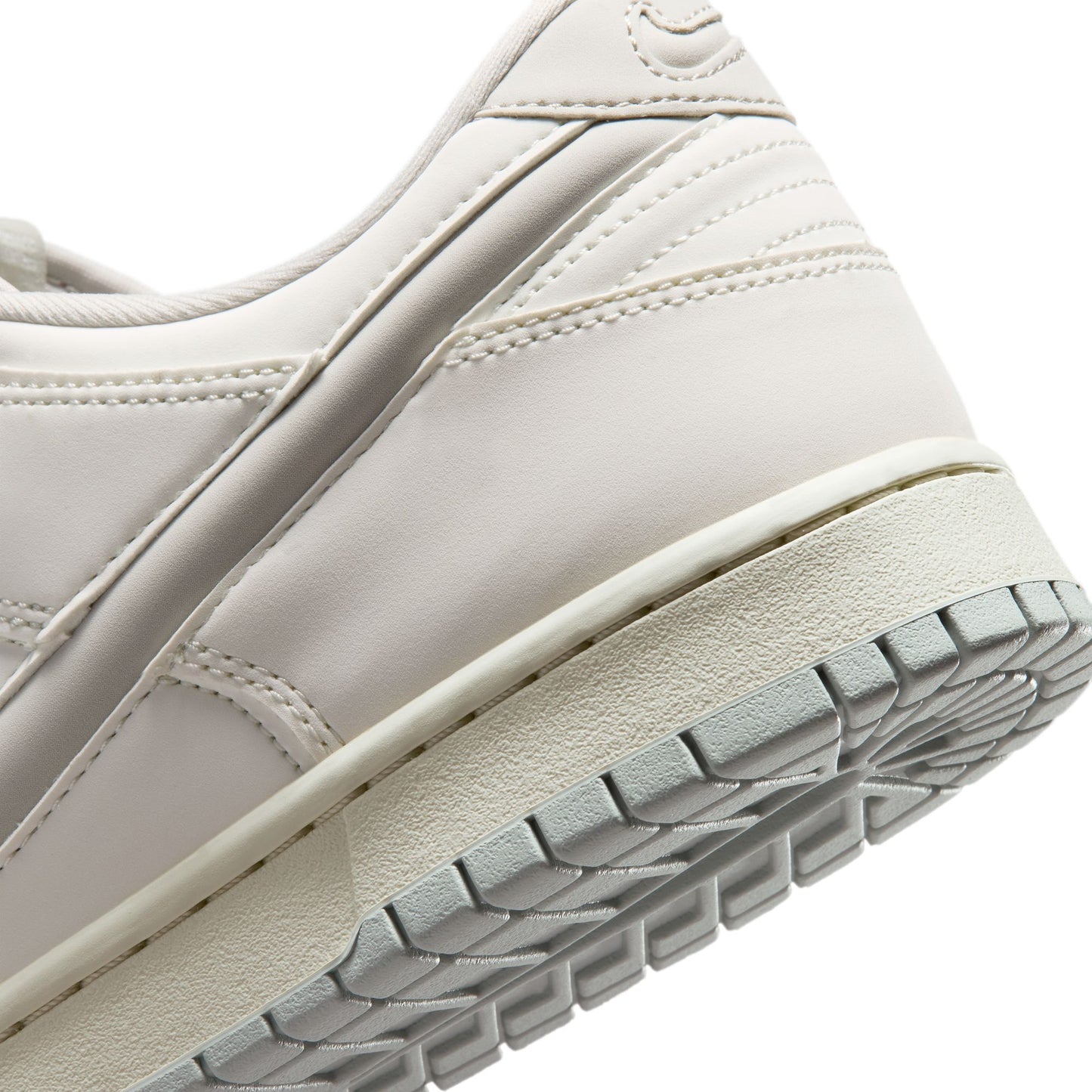 Nike "Dunk Low Retro PRM" Mens - Sail / Light Bone / Coconut Milk