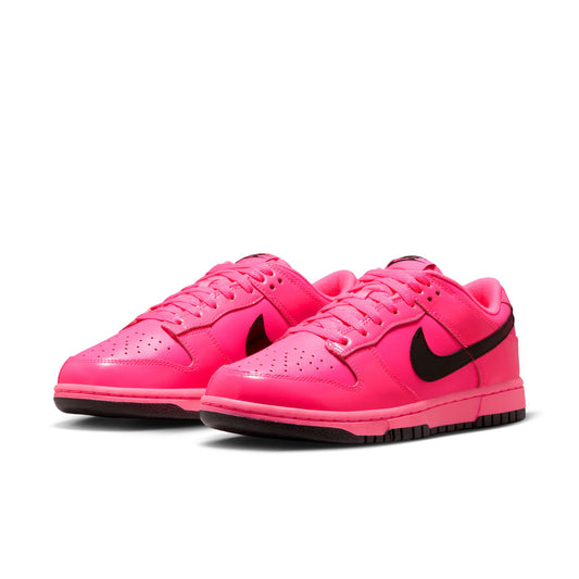 Nike "Dunk Low" Womens - Pink Blast / Black