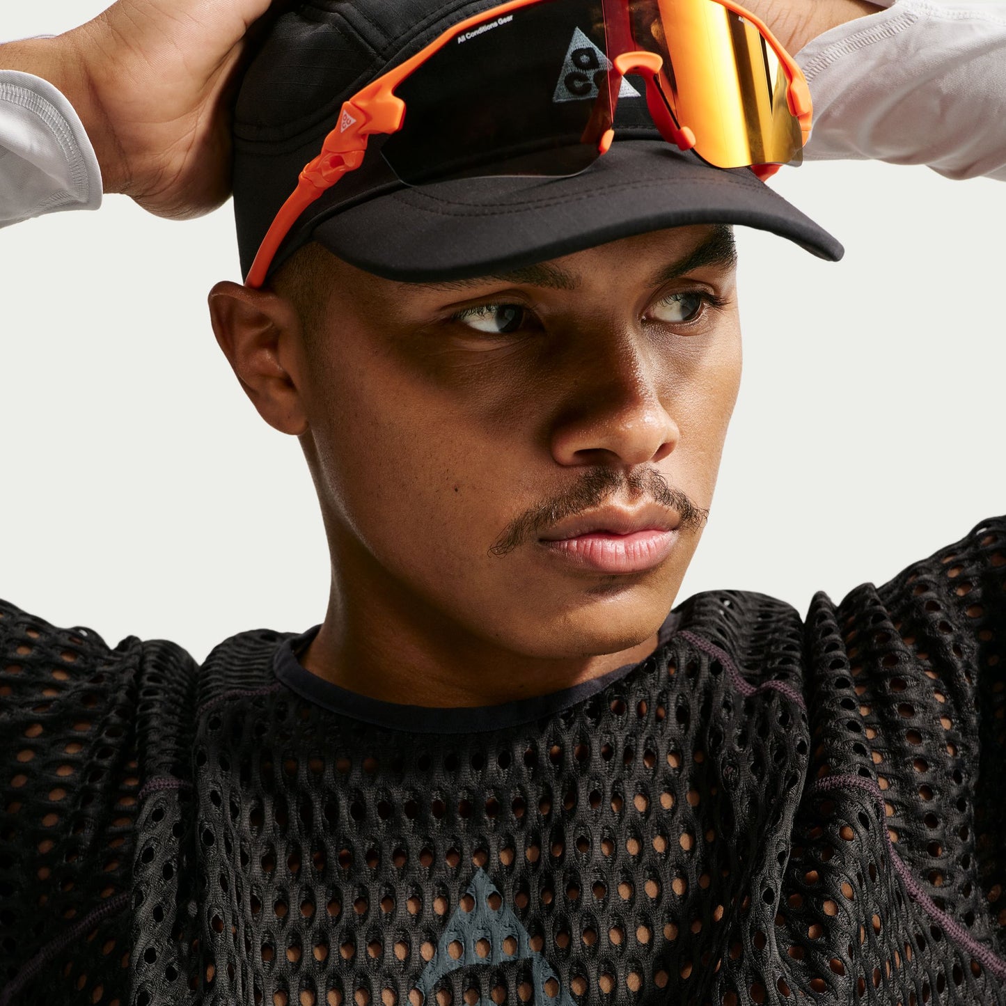Nike ACG "Radical AirFlow Running Top" Men's - Anthracite/Cool Grey