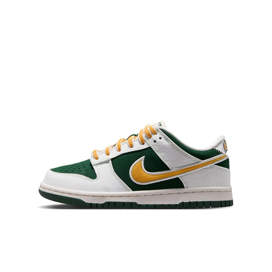 Nike "Dunk Low LV8 STR JKT" Grade School - Sail / University Gold / Fir