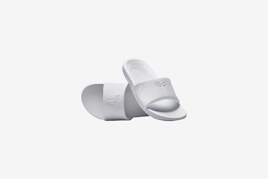 Nike "Kobe Kawa Slide" GS/PS - White / White