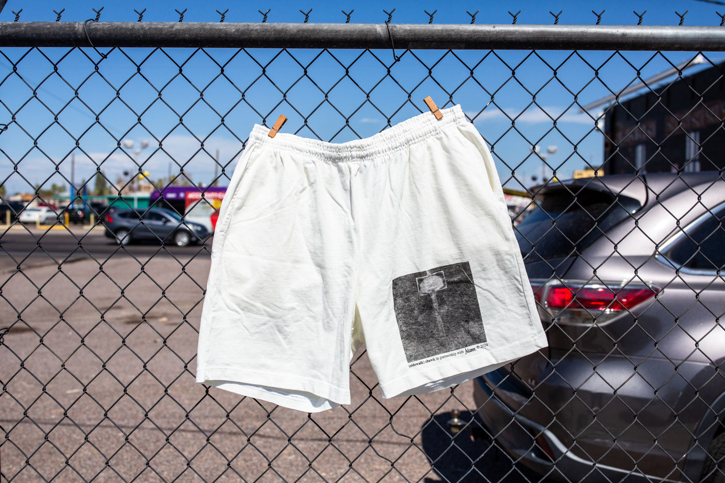 (sidewalk) chawk x Manor "Hoop Short" M - White
