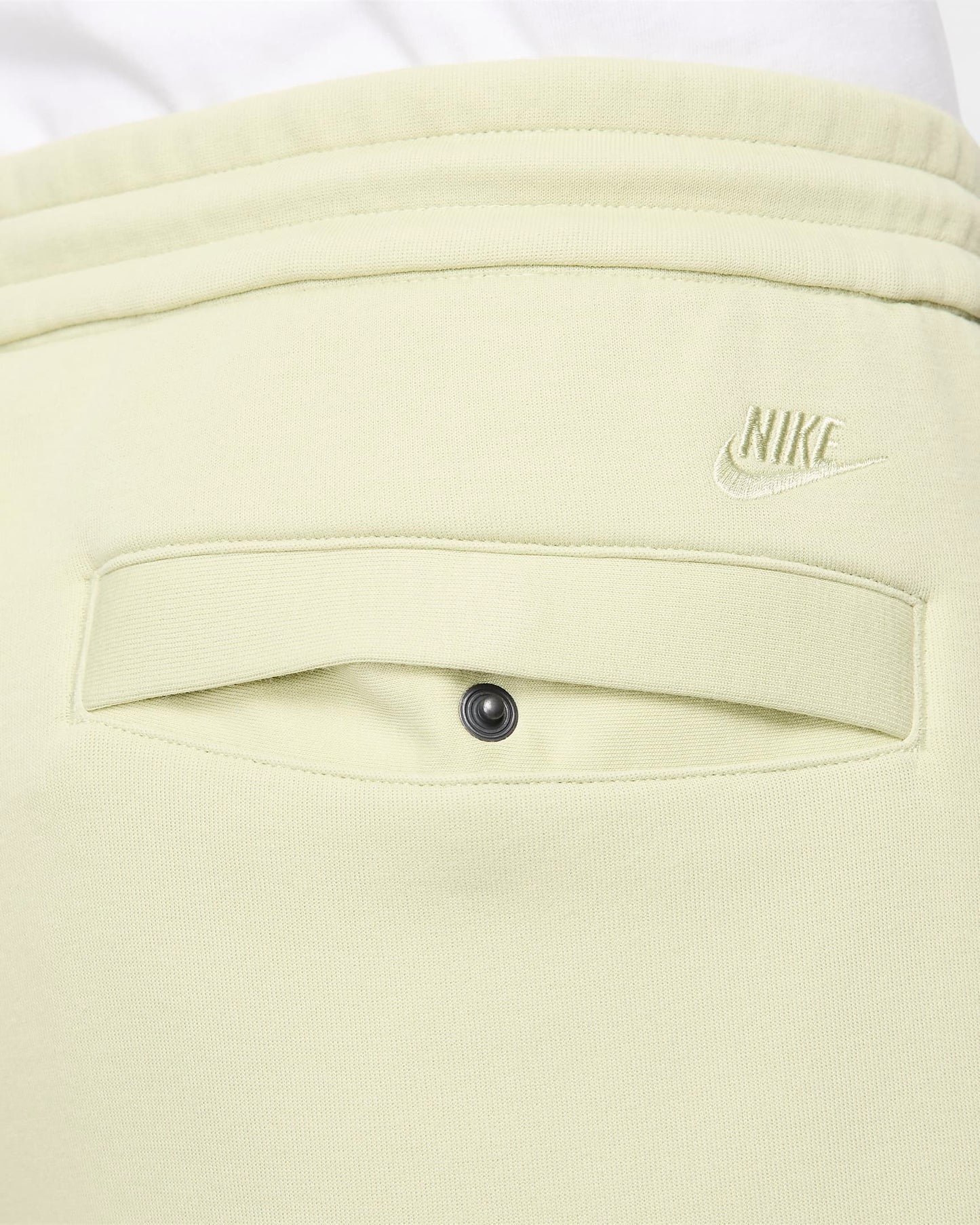 Nike "Tech Tailored Fleece Pants" M - Olive Aura