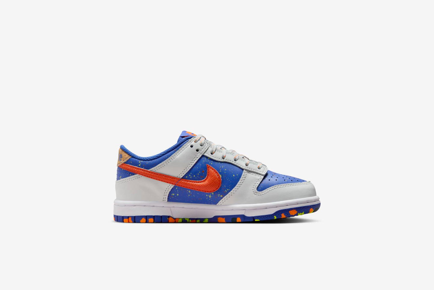 Nike "Dunk Low" BG - Photon Dust / Total Orange