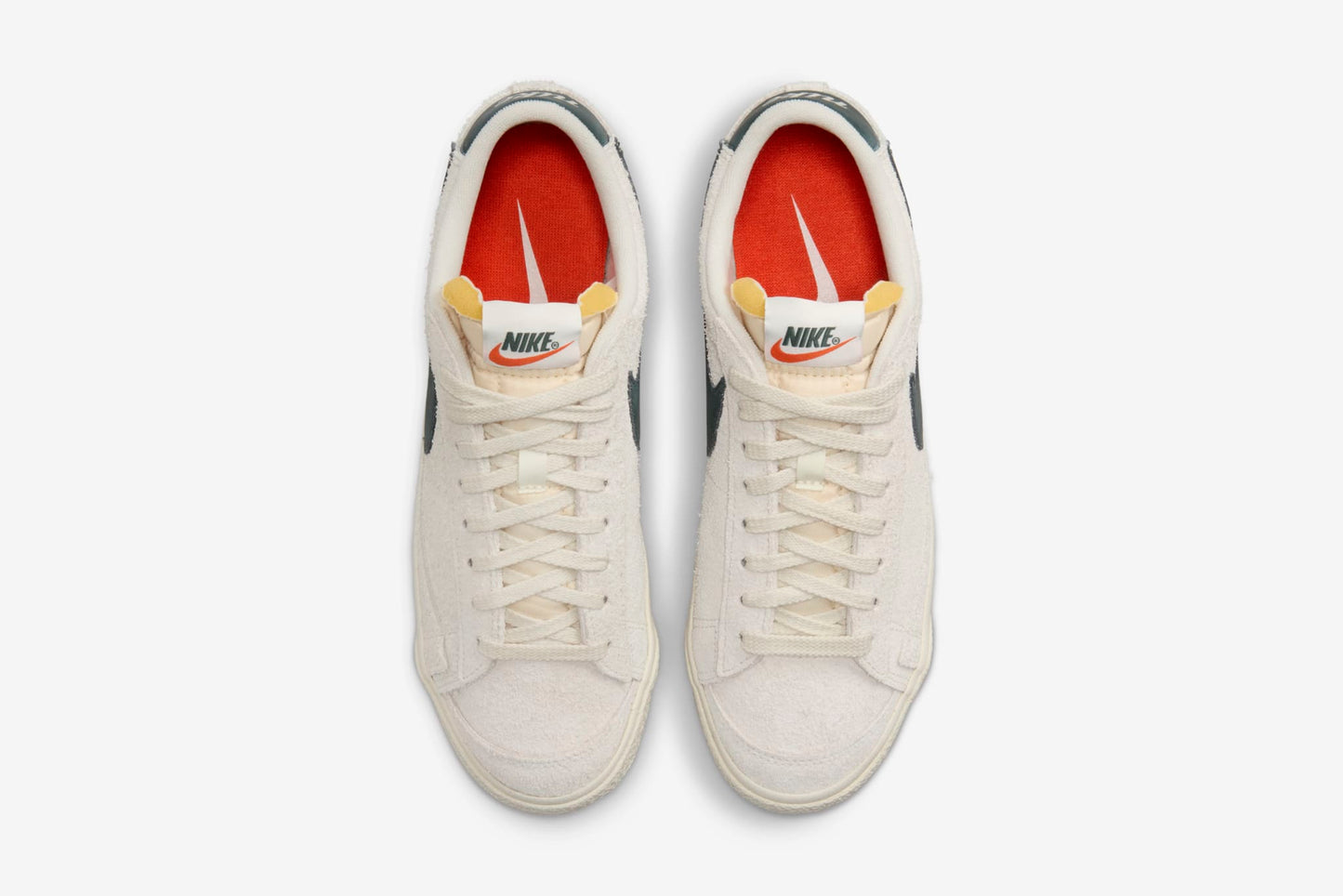 Nike "Blazer Low '77" W - Phantom / Vintage Green