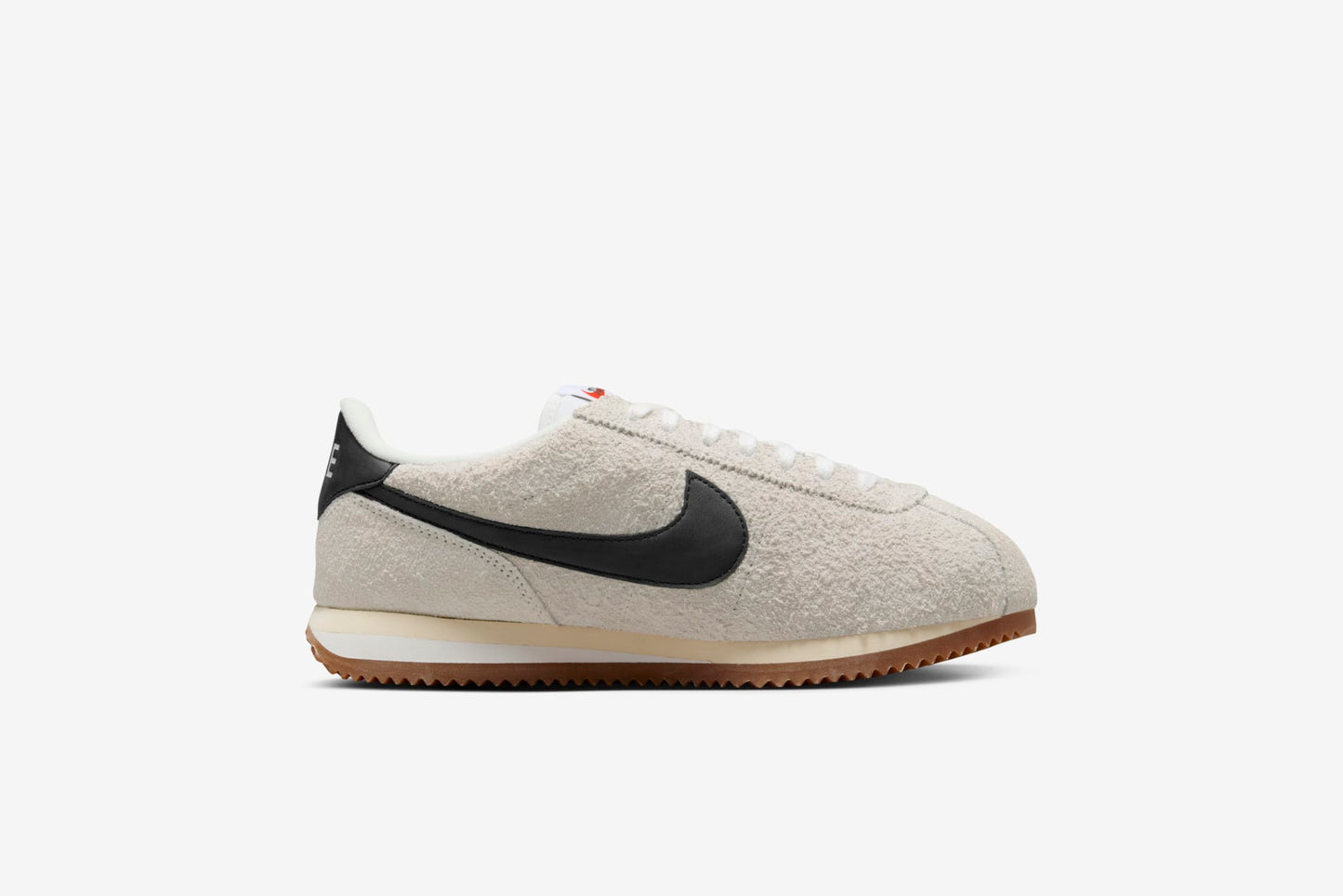 Nike "Cortez VNTG" W - Summit White / Black / Muslin