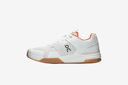 On "The Roger Clubhouse Pro" M - Ivory / Flame