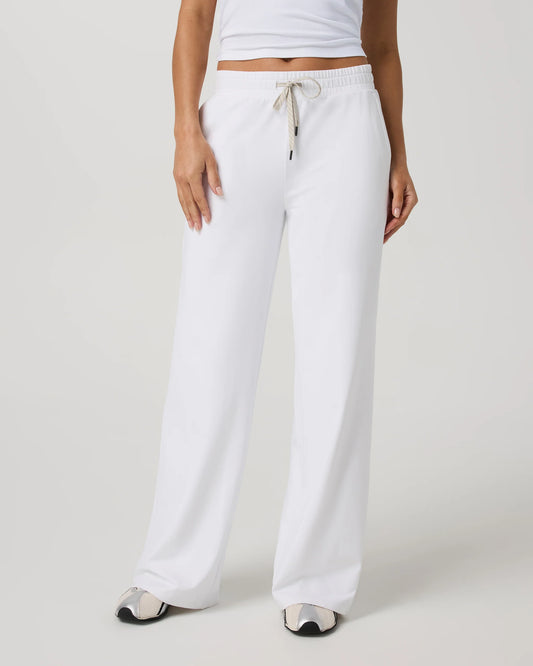 Vuori "Halo Essential Wideleg Pant" Womens - White