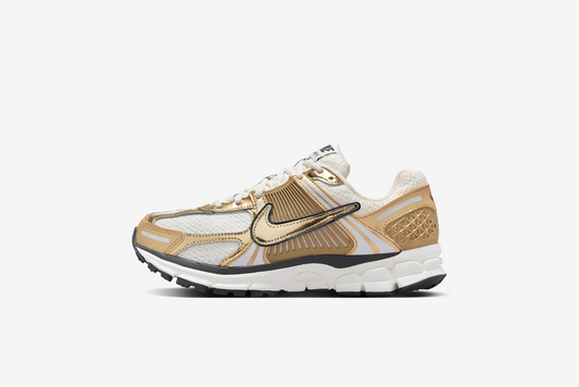 Nike "Zoom Vomero 5" W - Photon Dust / Metallic Gold