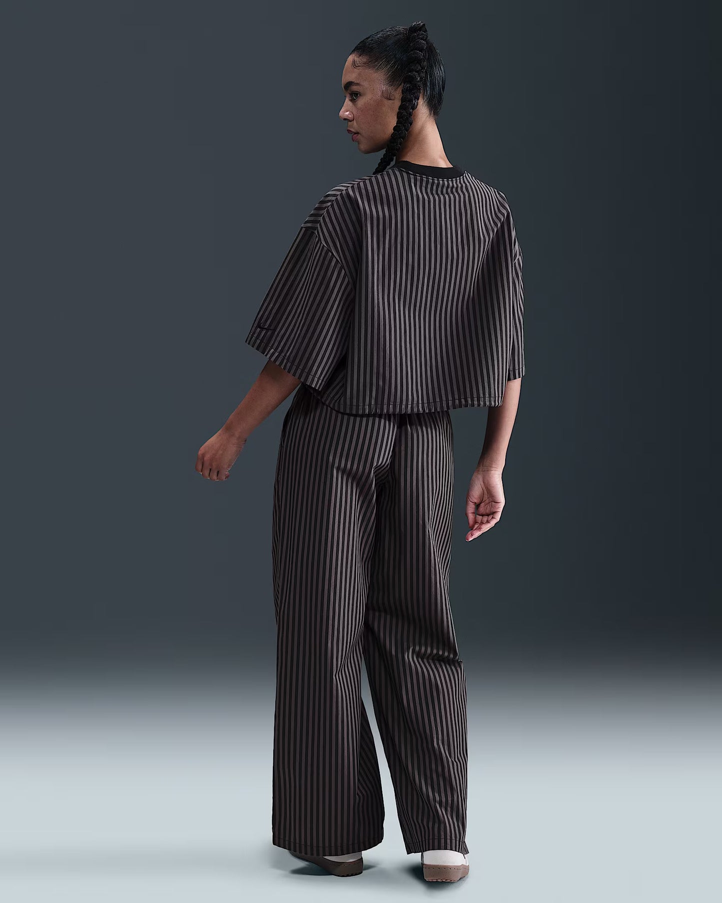 Nike "Striped Boxy Top" W - Black / Thunder Grey