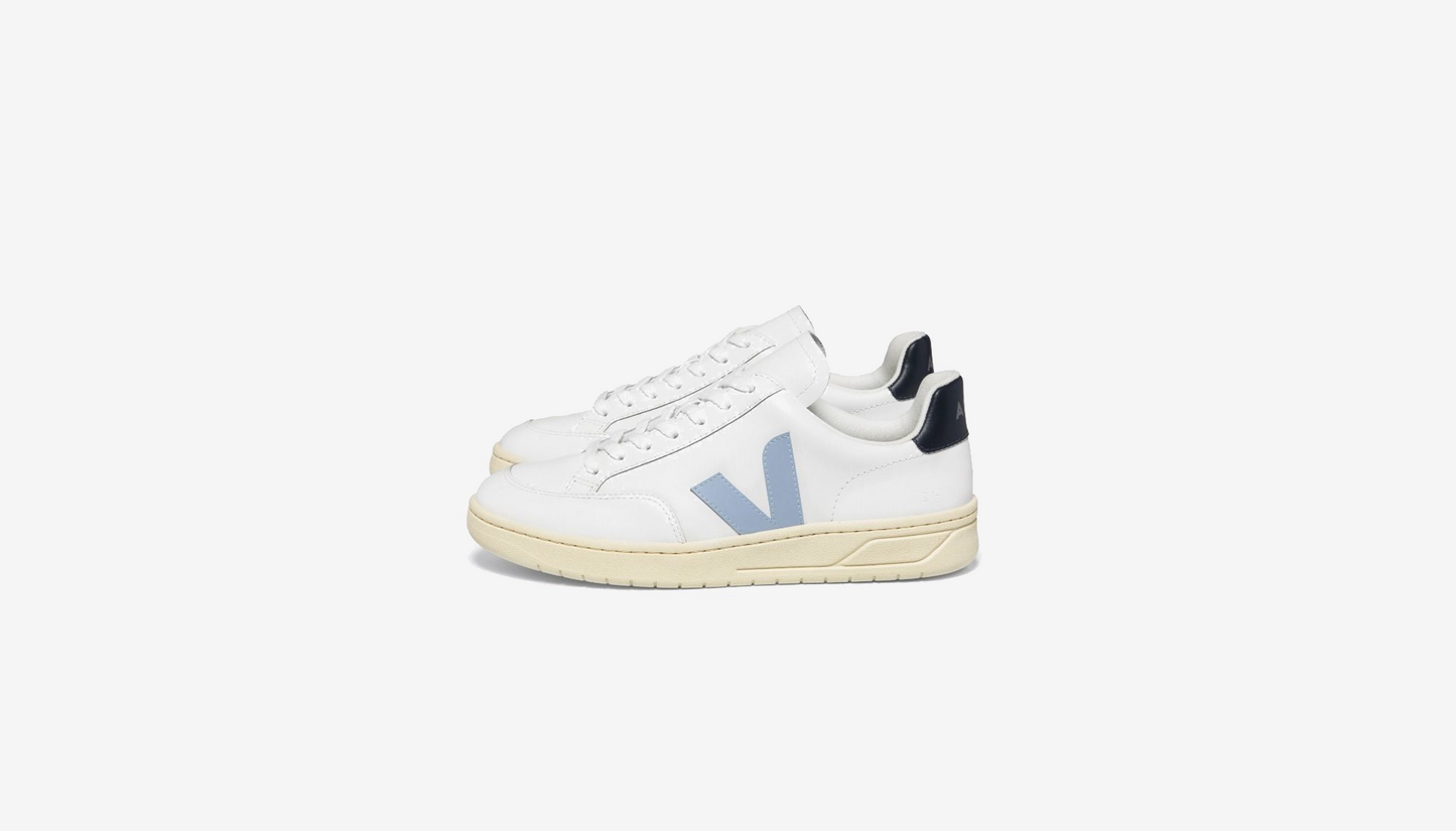 Veja "V-12 Leather" M - Extra White / Steel / Nautico