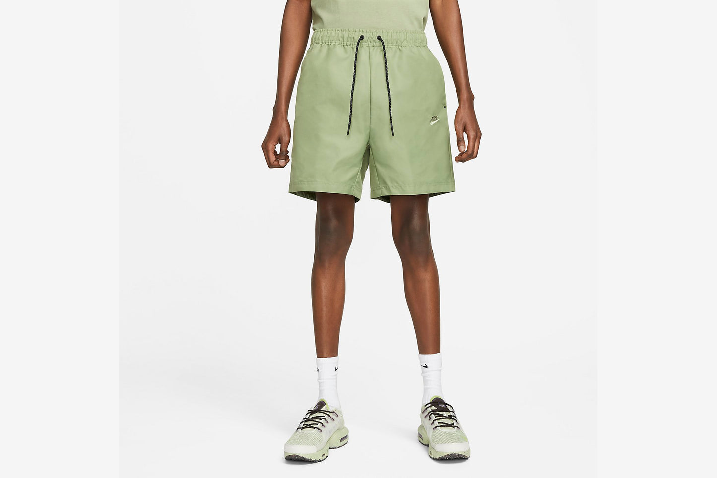 Nike "Tech Essentials Utility Shorts" M - Green