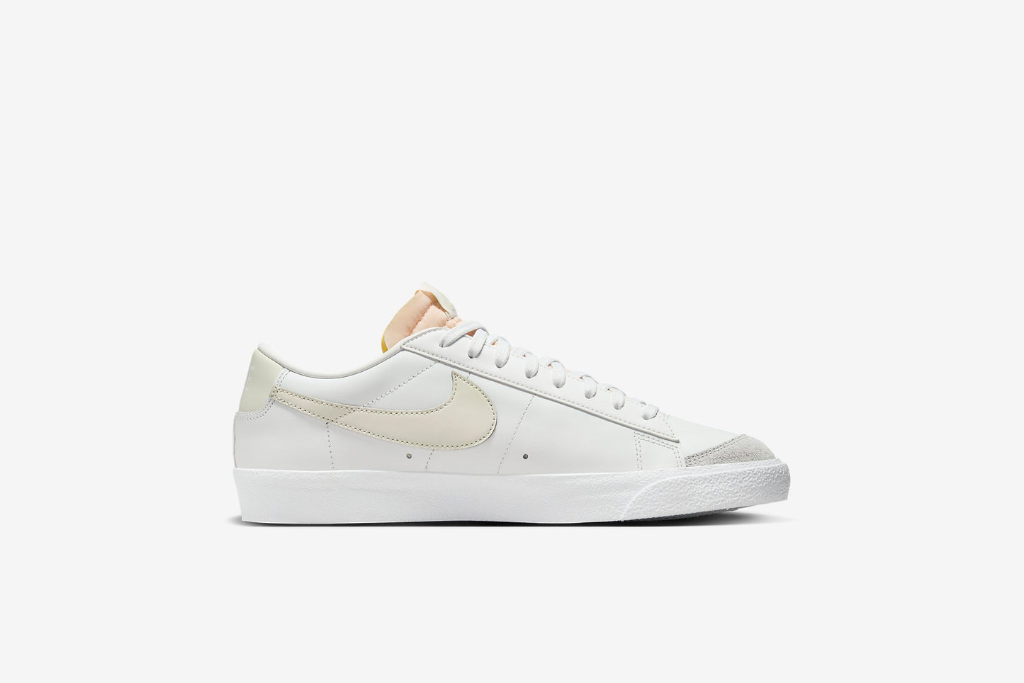 Nike "Blazer Low '77 VNTG" M - Summit White / Sea Glass