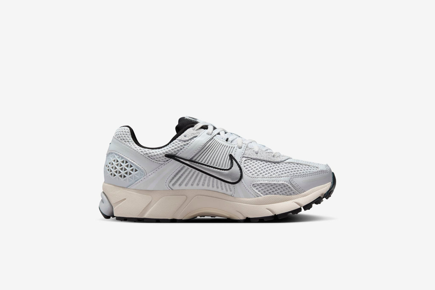 Nike "Vomero 5" W - Pure Platinum / Chrome
