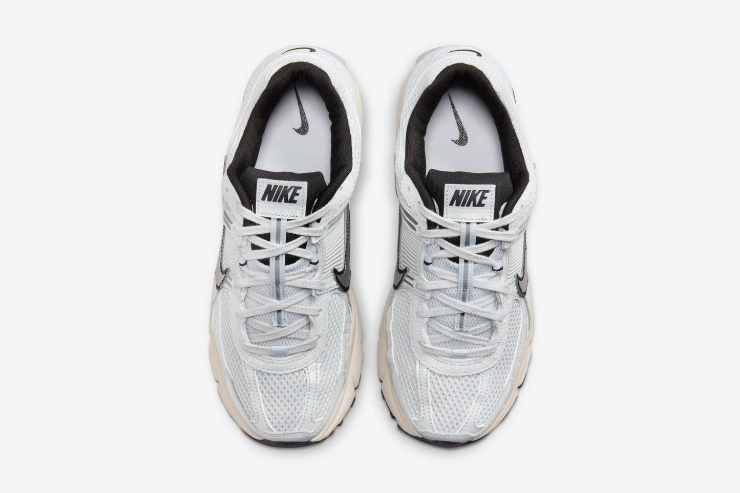 Nike "Vomero 5" W - Pure Platinum / Chrome