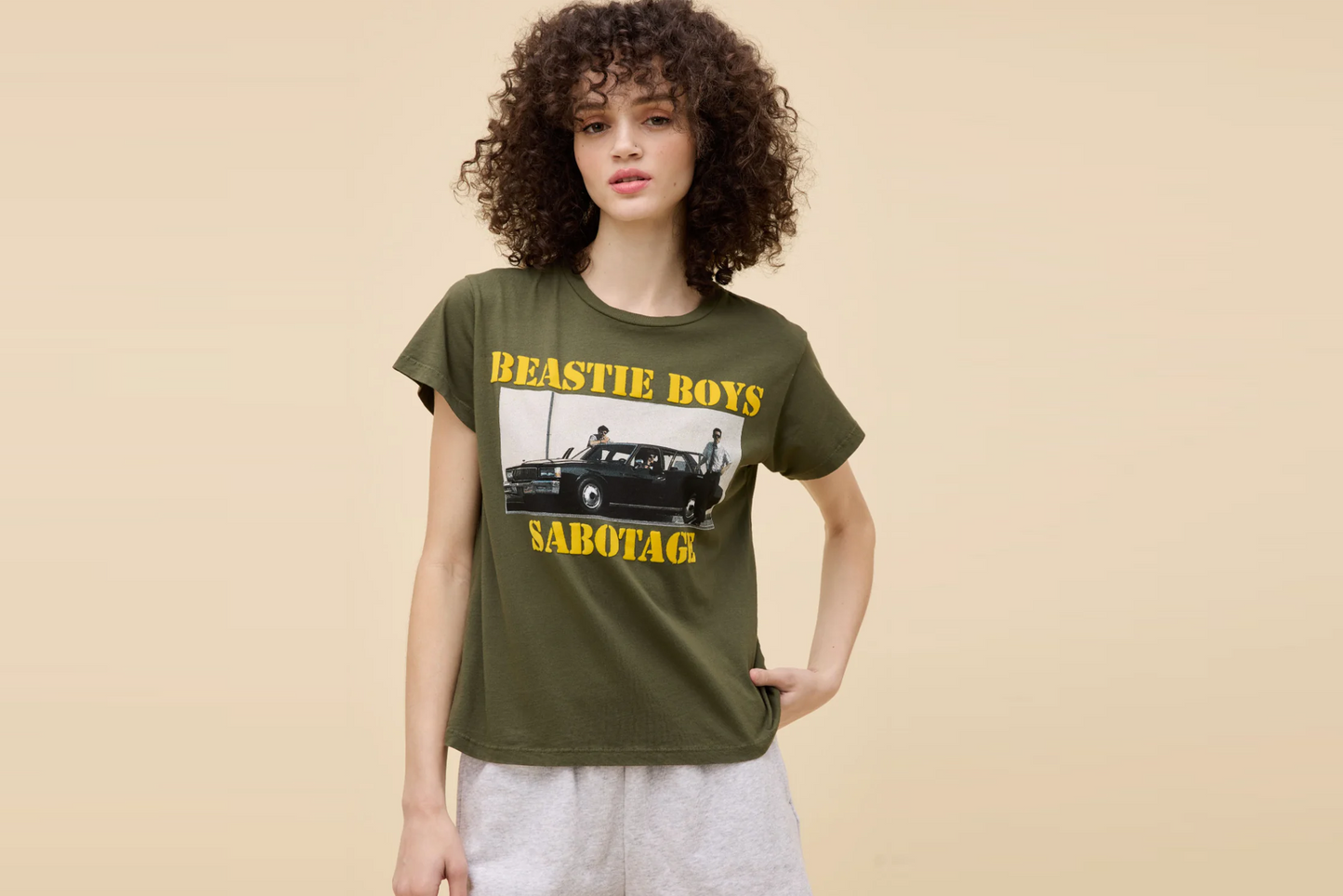 Daydreamer "Beastie Boys Sabotage Solo Tee" W - Military Green
