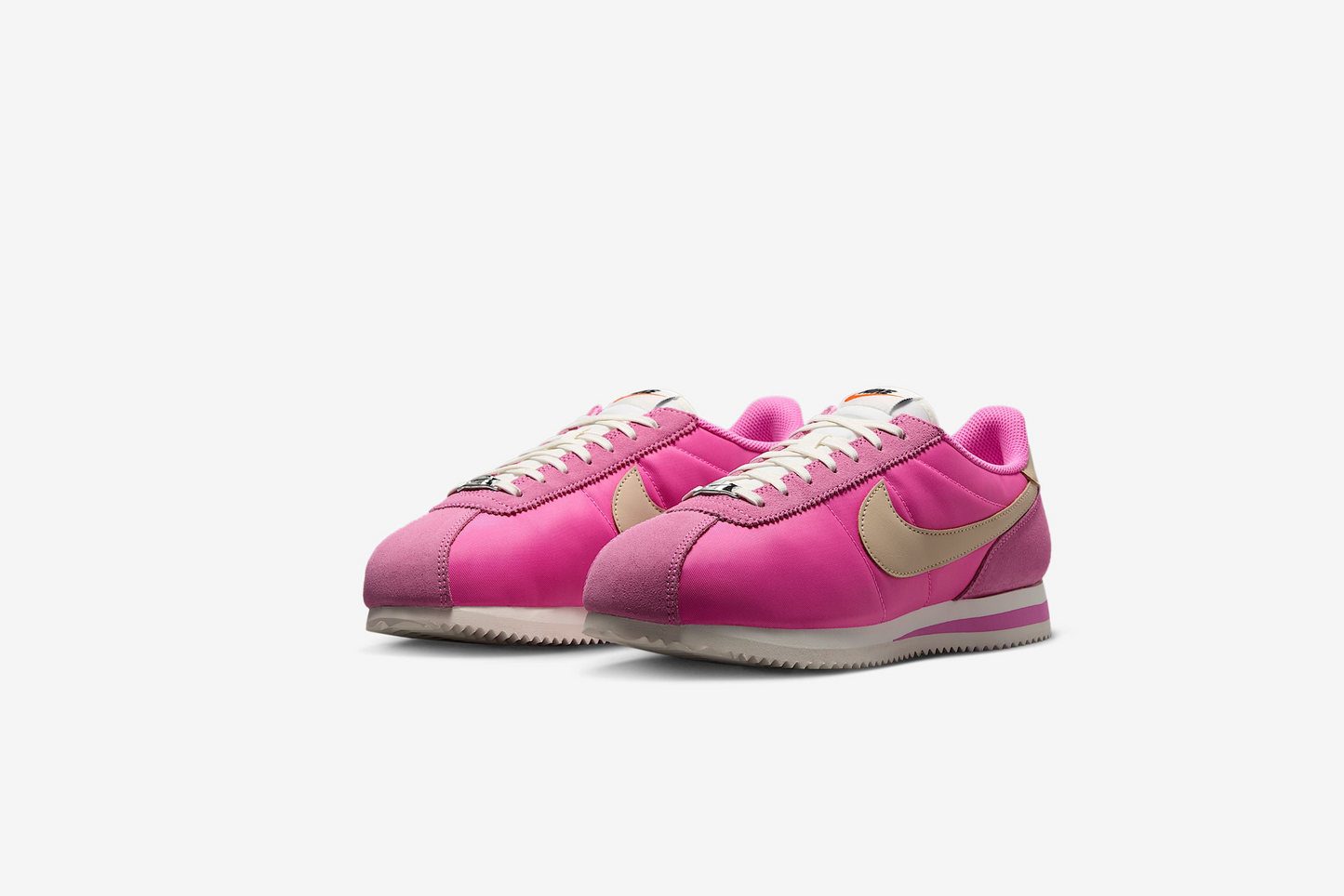 Nike "Cortez" W - Playful Pink / Sanddrift / Sail