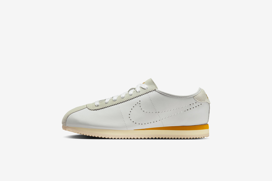 Nike "Cortez LT" W - White / Bronze / Light Bone