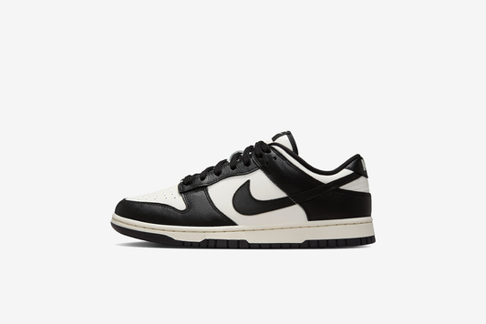 Nike "Dunk Low" W - Sail / Black / Pale Ivory