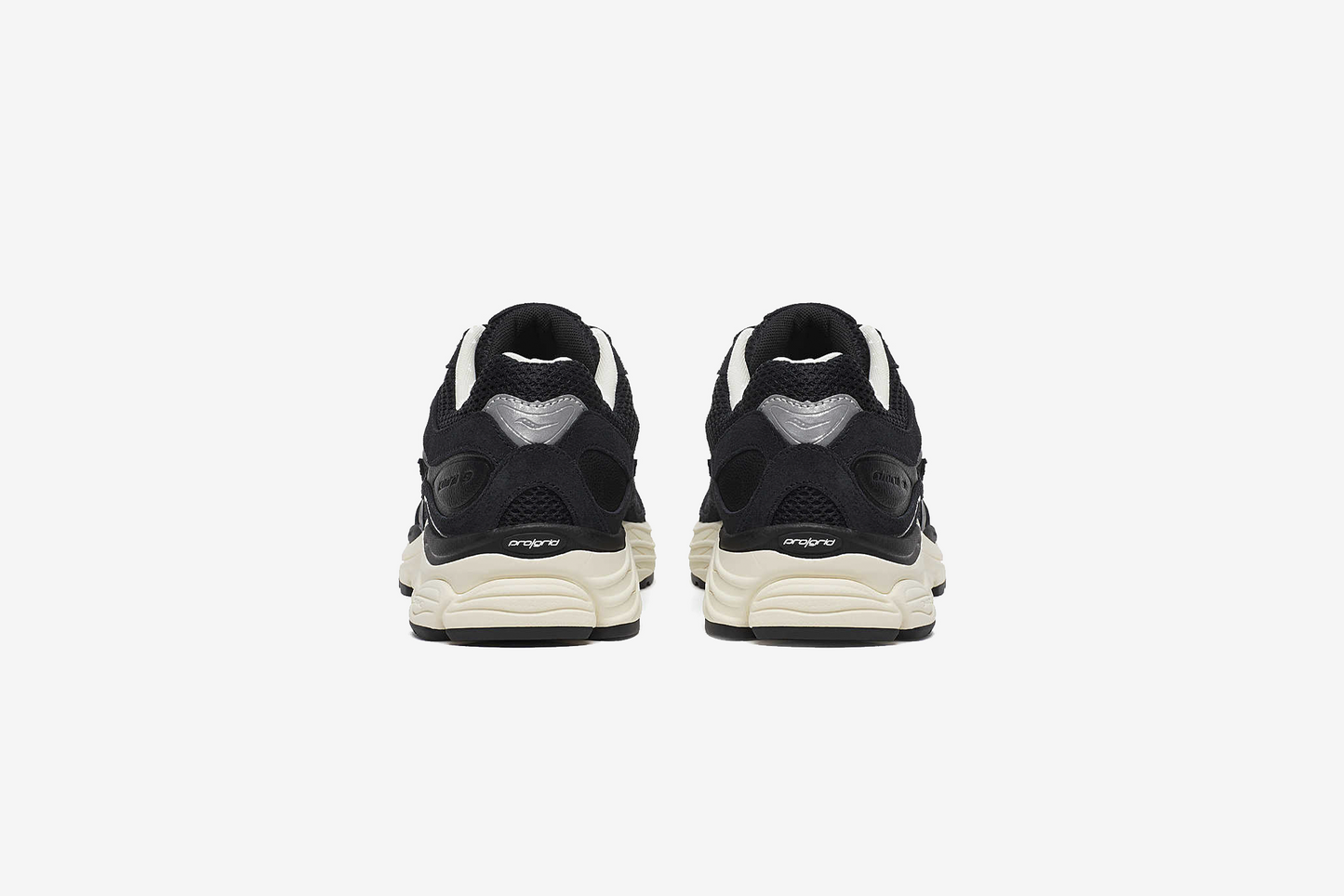 Saucony "Progrid Omni 9" M -Black / Cream