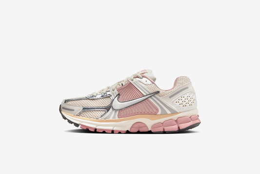 Nike "Zoom Vomero 5" W - Sail / Sail / Pearl White