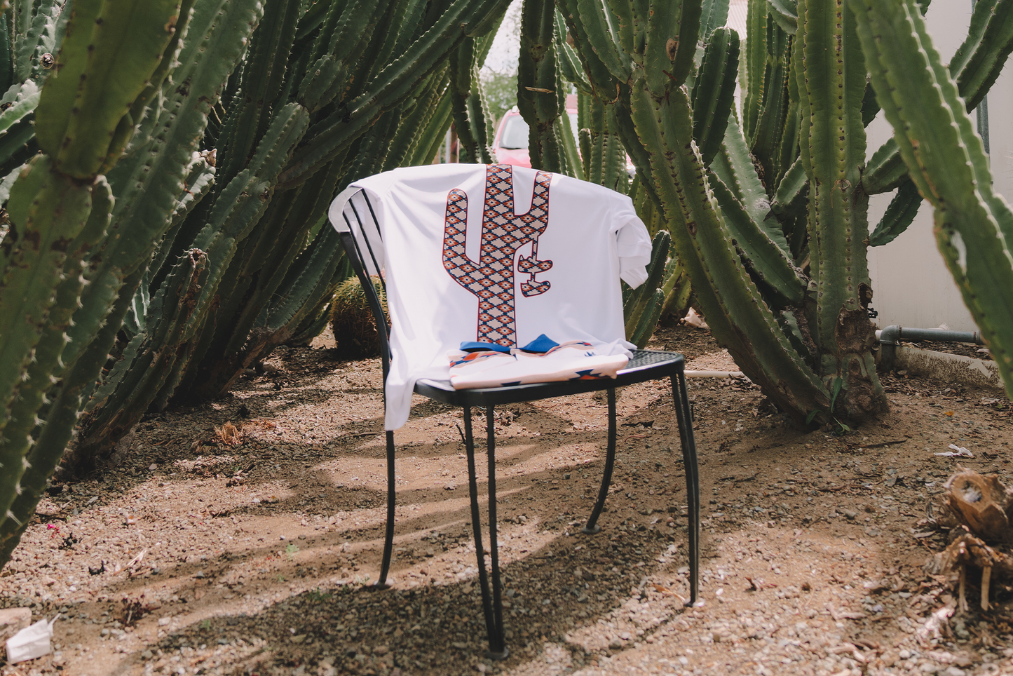 Manor Golf Club "Southwestern Hang Time" M - White / Navy / Sunburst Orange