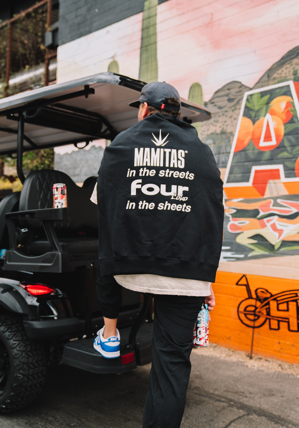 Manor "Mamitas x 4Loko Crewneck" M - Black
