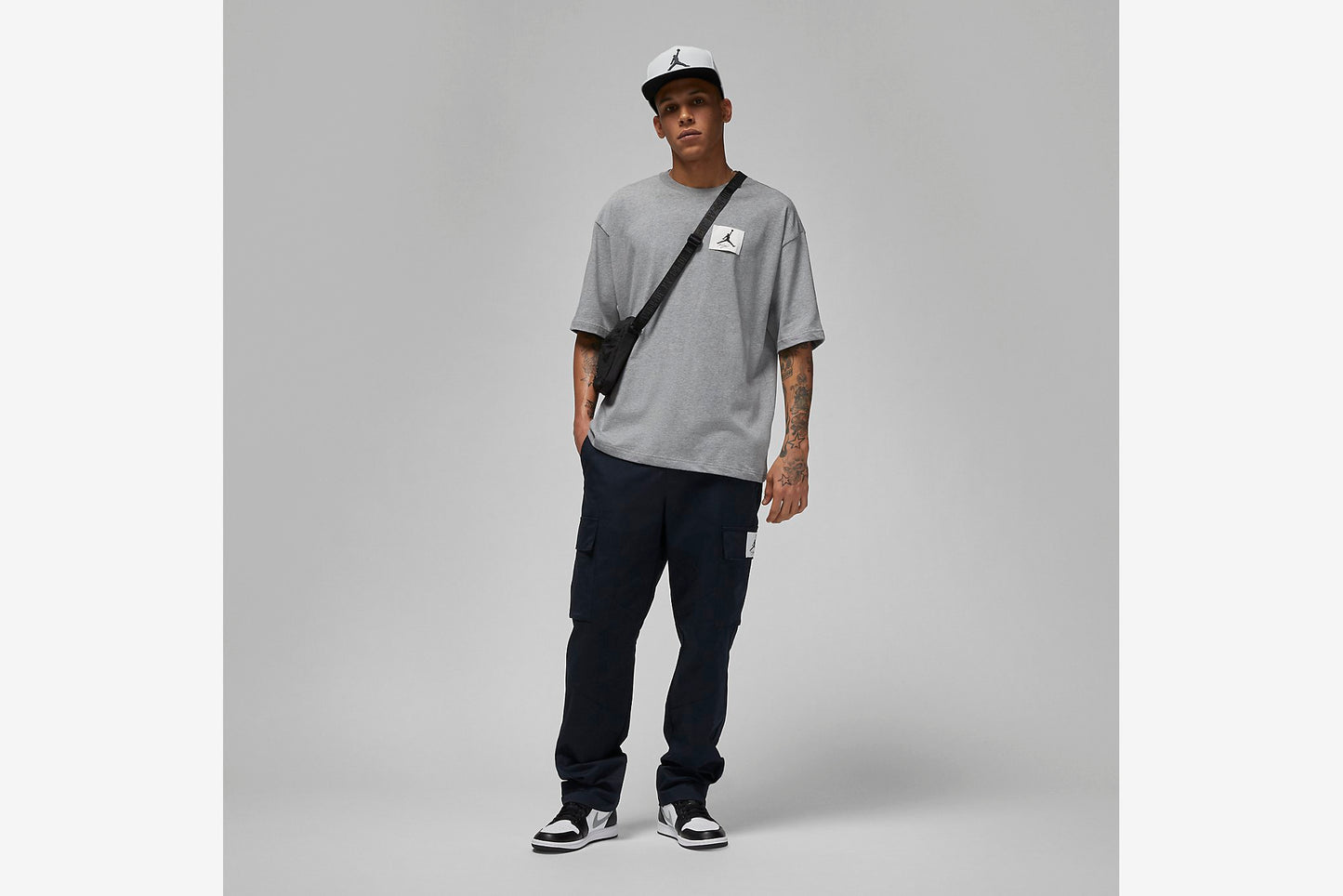 Jordan "Flight Essentials Tee" M -Carbon Heather