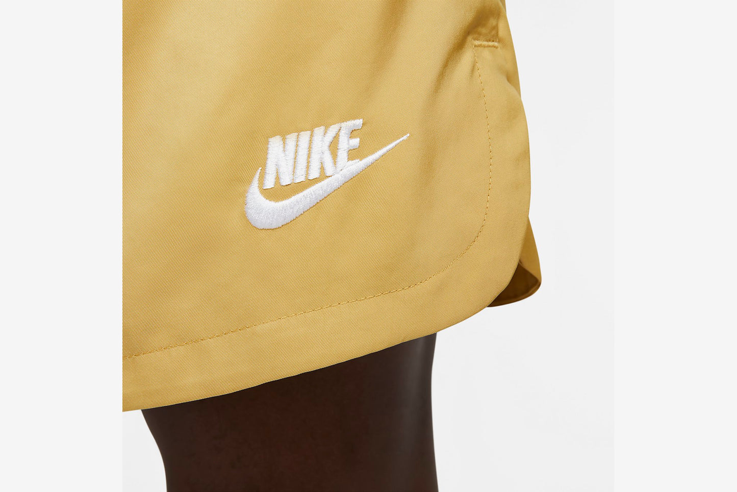 Nike "Flow Short" M - Wheat Gold / White