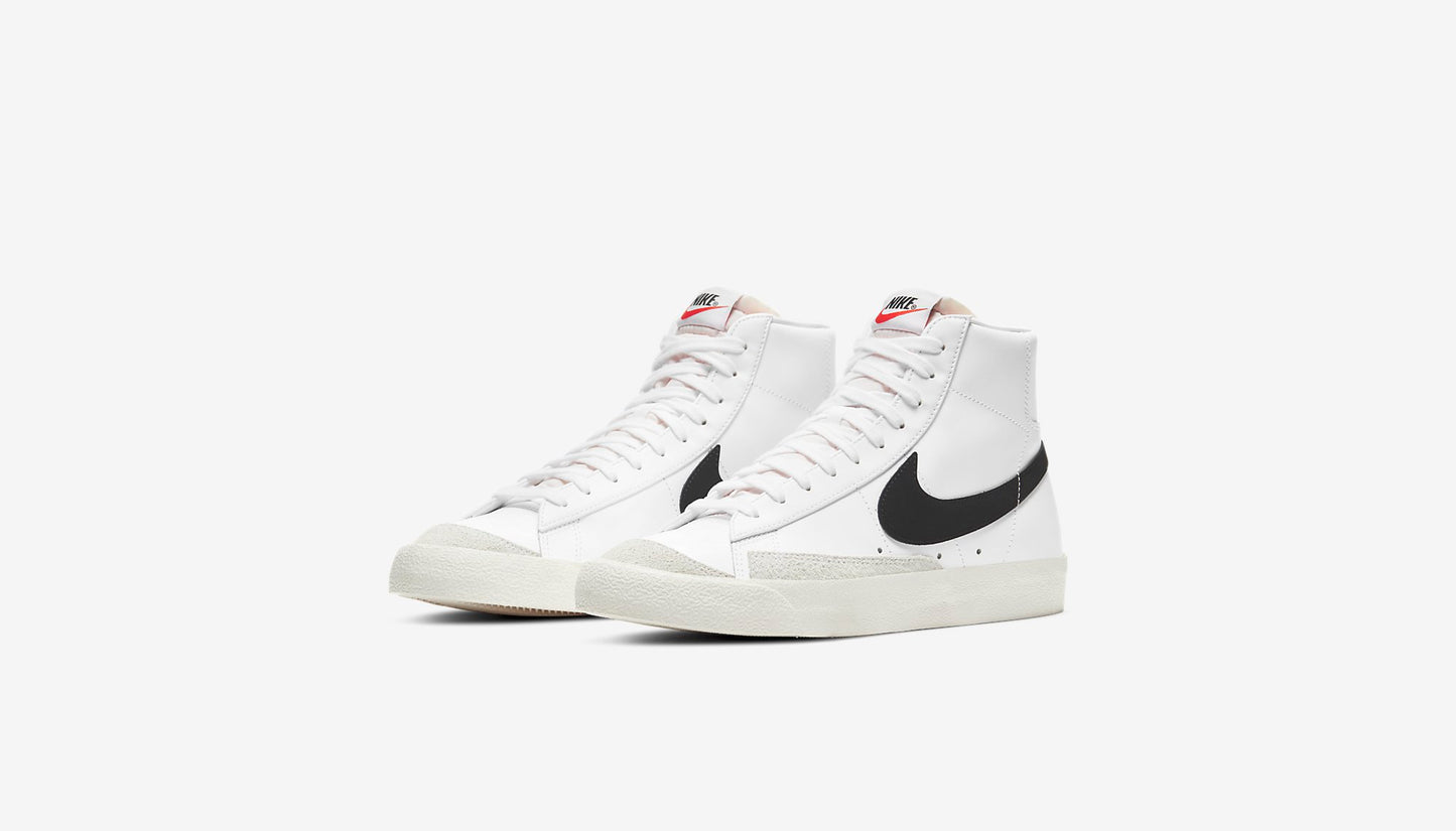 Nike "Blazer Mid '77" M - White / Black