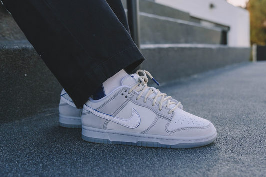Nike Dunk Low "Pure Platinum"