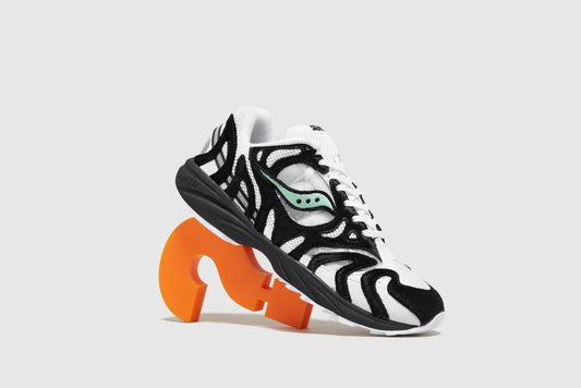 size? Showcases its Stripes with the Saucony Grid Azura 2000