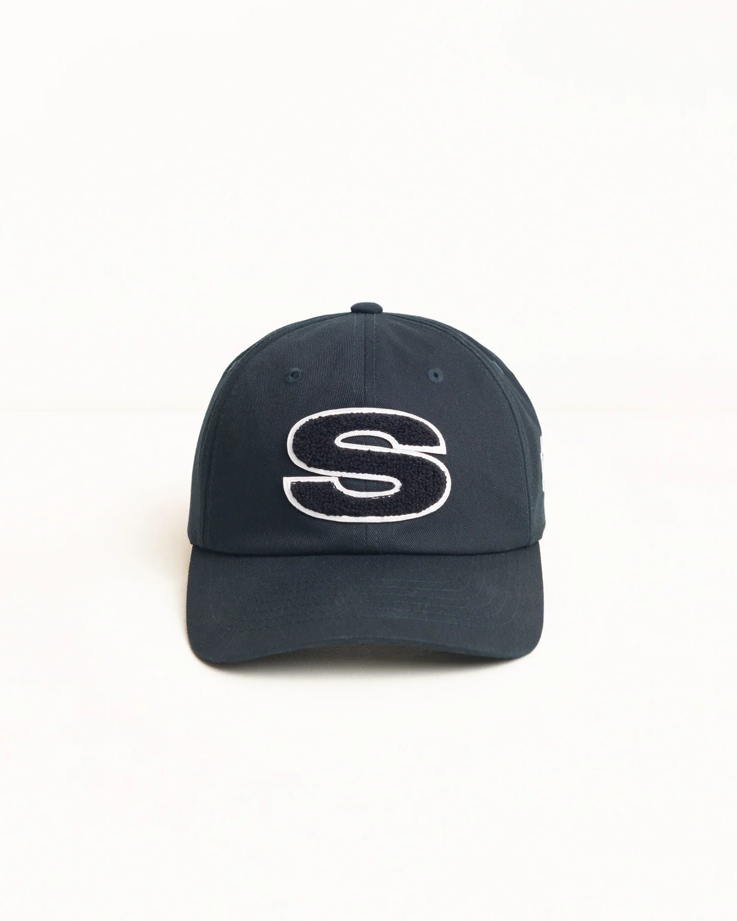 Stussy "Chenile S Snapback Cap" - Onyx