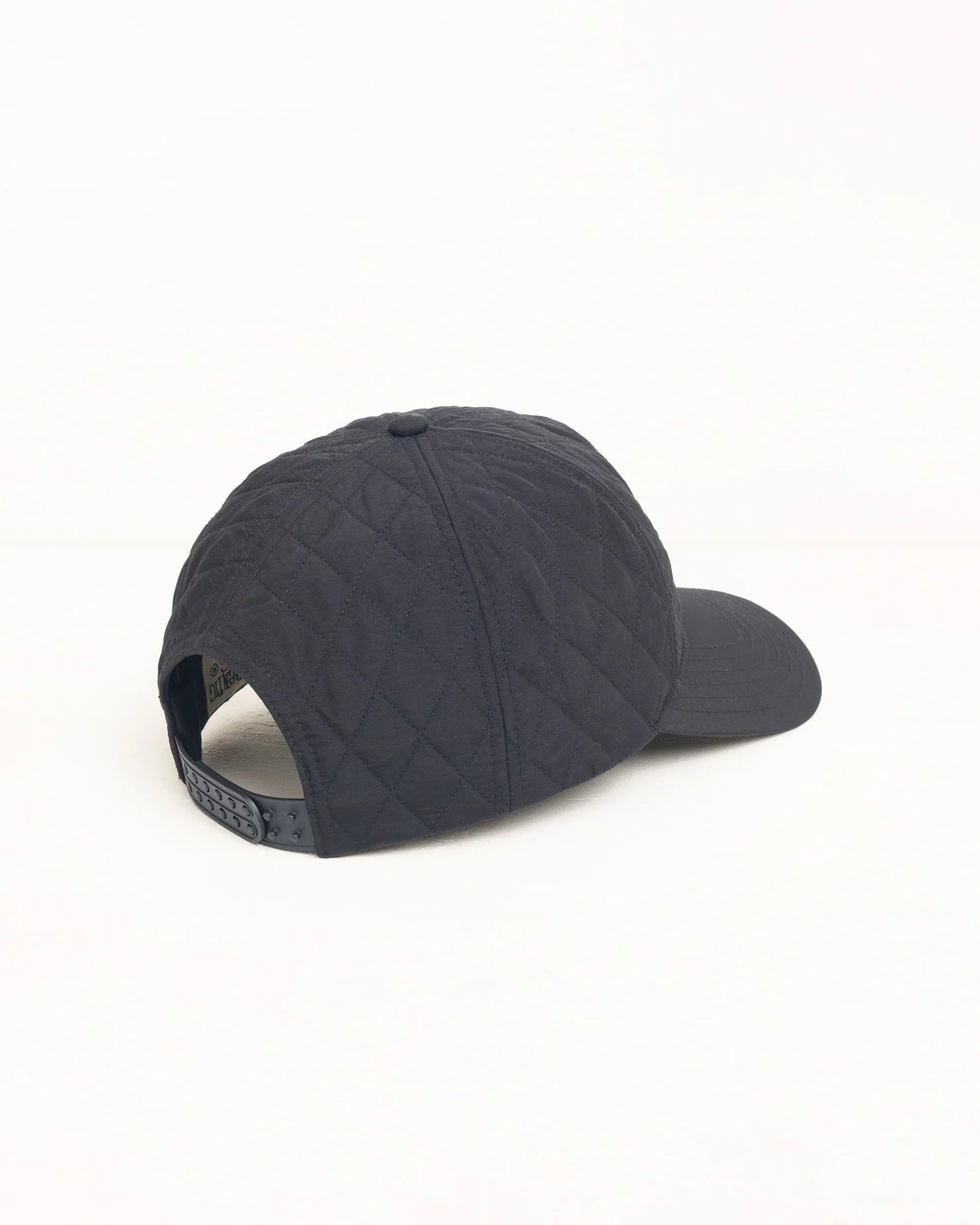 Stussy "Quilted Surfwalk Snapback Cap" - Black