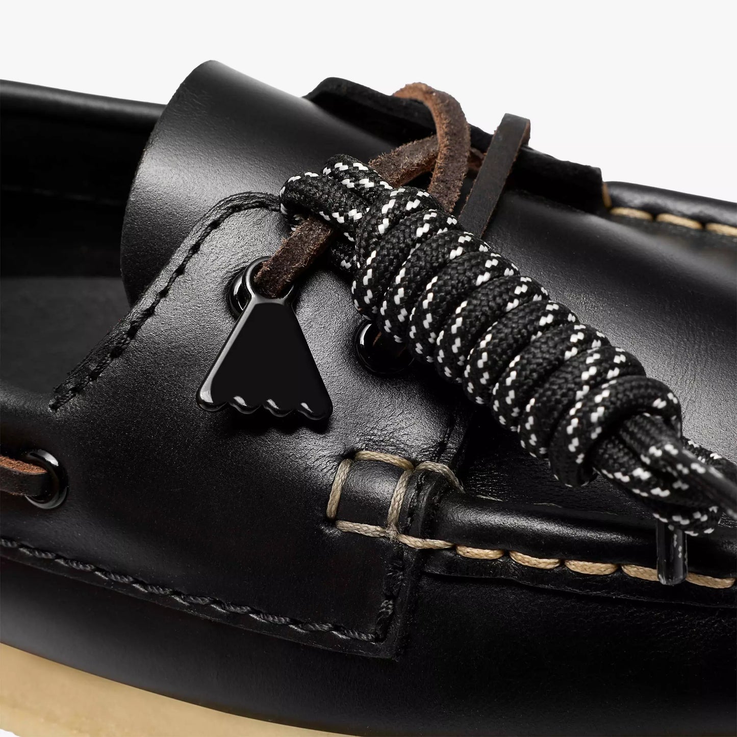 Clarks "Godney Boat" Womens - Black Leather
