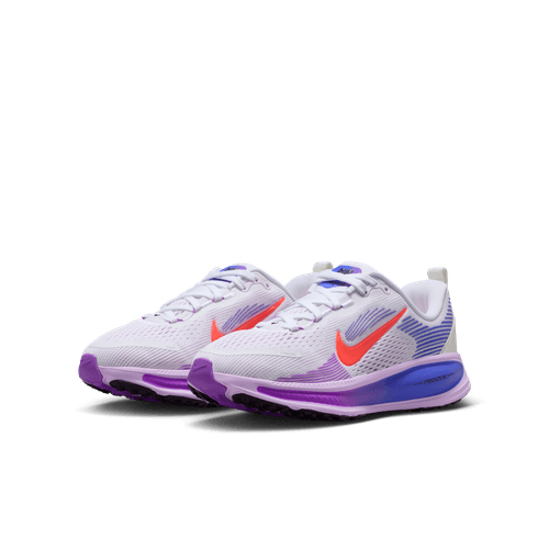 Nike "Vomero 18" Grade School - White / Hot Lava