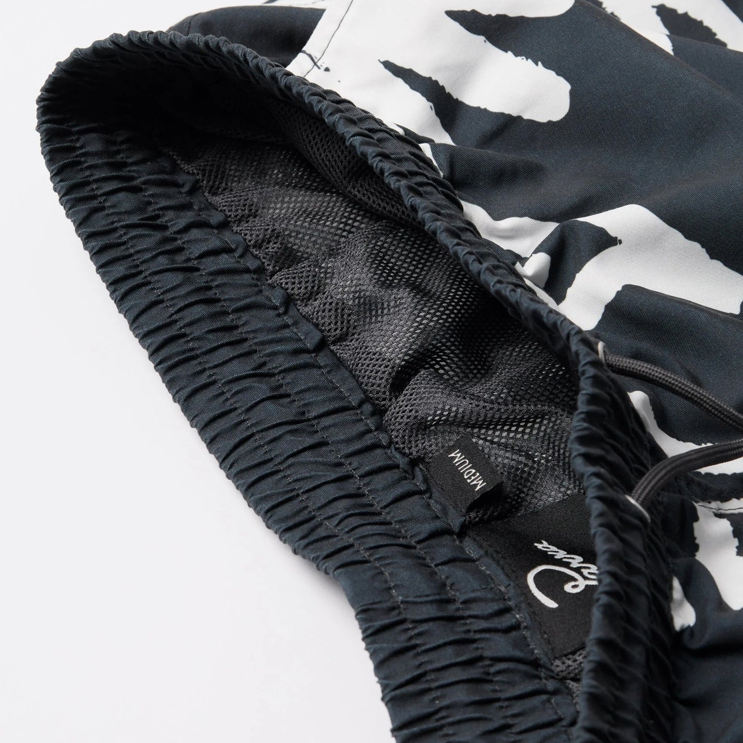 Parra "Birds Fly Free Swim Shorts" Men - Black