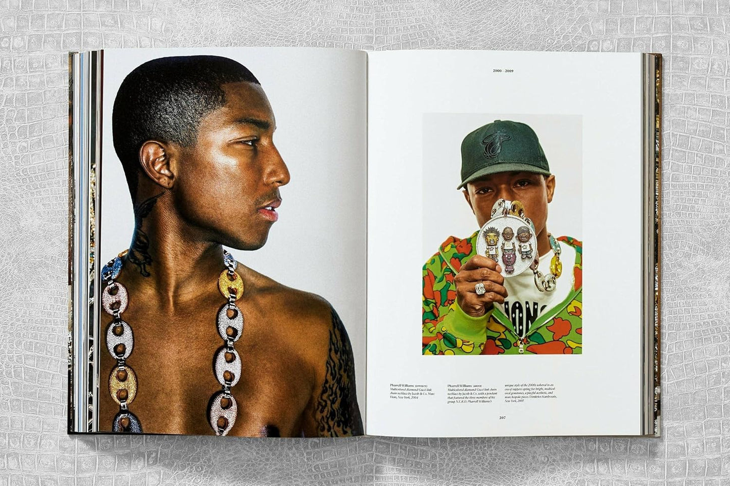 Taschen "Ice Cold. Hip-Hop Jewelry Story" - Book