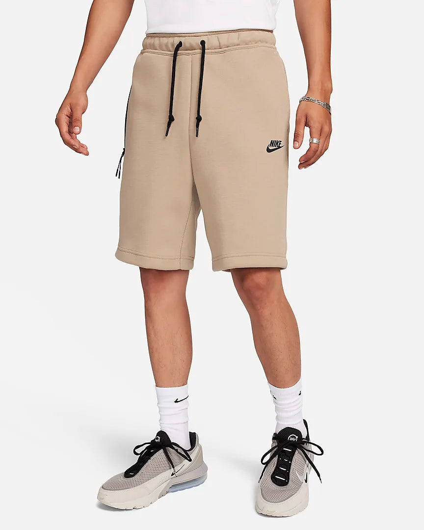 Nike "Sportswear Tech Fleece Shorts" M - Khaki