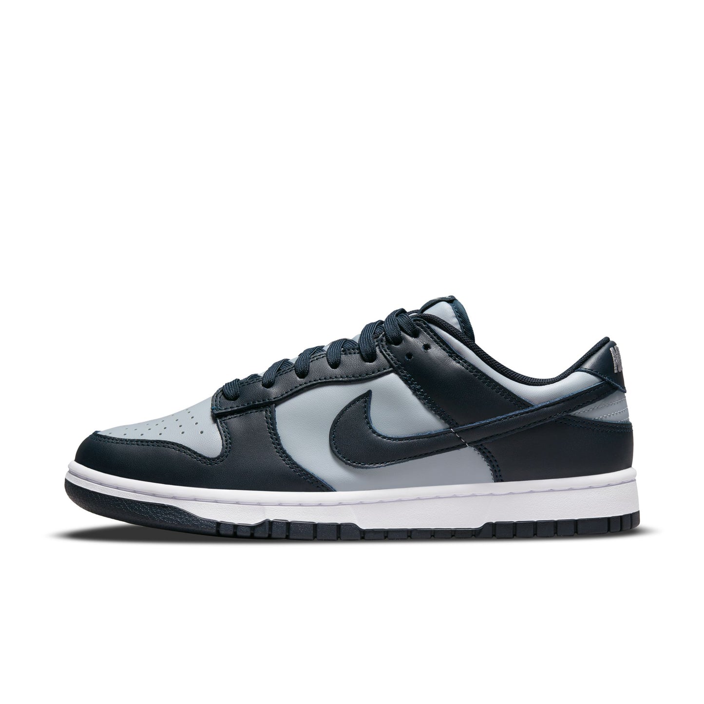 Nike "Dunk Low SP" Mens - Wolf Grey / Dark Obsidian