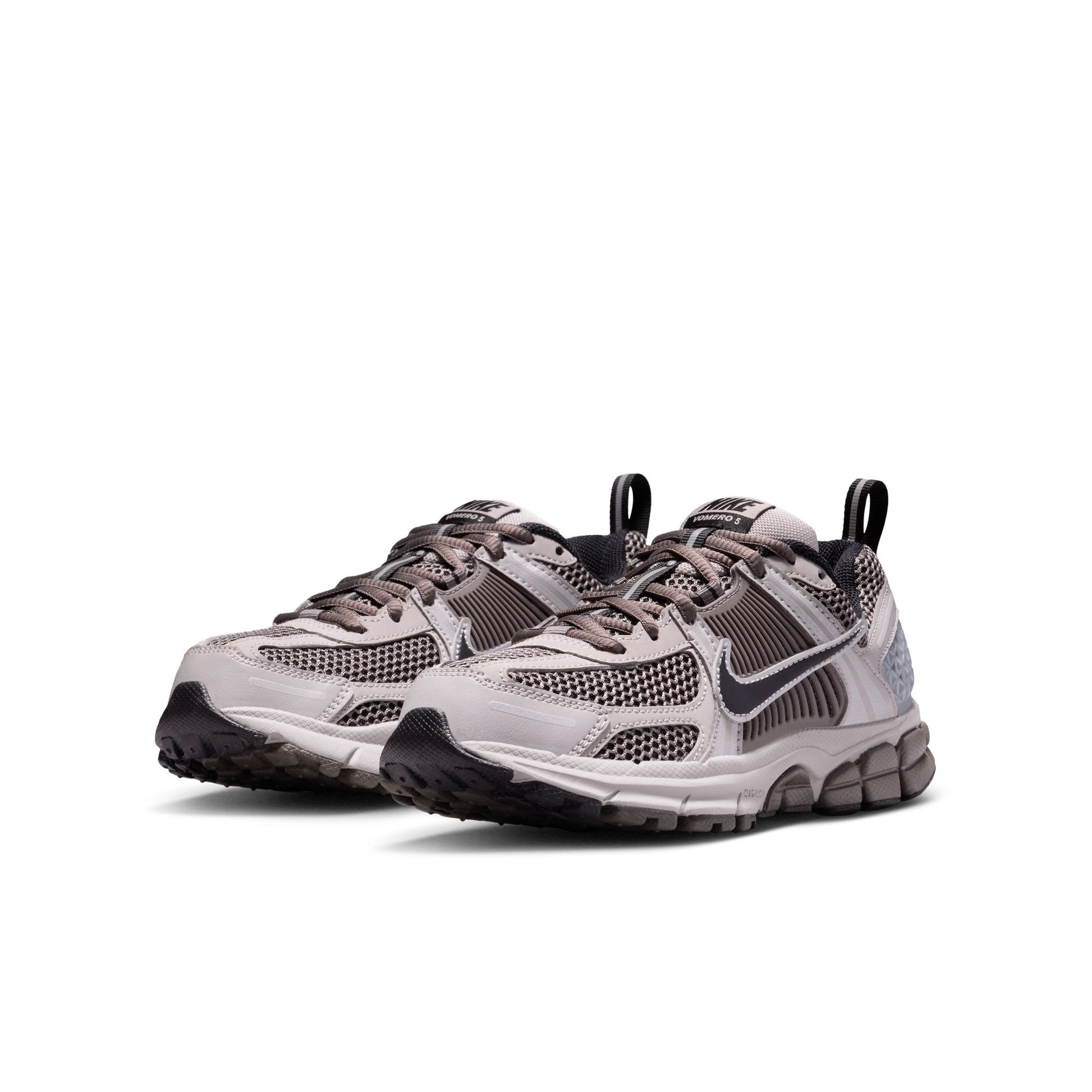 ◆正規品◆NIKE ZOOM VOMERO 5 COLLEGE GREY CAVE STONE◆関税込 Nike 